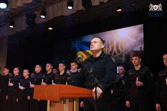 В університеті вшанували пам’ять загиблих у роковини повномасштабної війни В університеті вшанували пам’ять загиблих у роковини повномасштабної війни