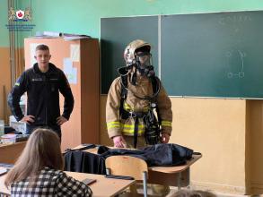 День цивільного захисту у ліцеї №17: практичний інтенсив від курсантів ЛДУБЖД