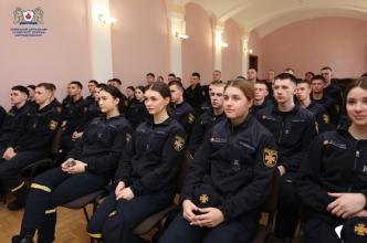 Поезія — птах невідлітний Поезія — птах невідлітний