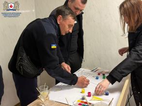 Групова арт-терапевтична практика як засіб вдосконалення командної взаємодії 