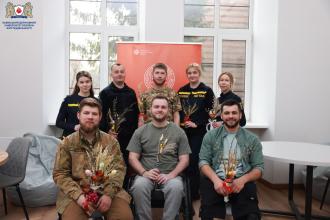 Творчість як ресурс: у ЛДУ БЖД відбувся великодній майстер-клас для ветеранів війни Творчість як ресурс: у ЛДУ БЖД відбувся великодній майстер-клас для ветеранів війни