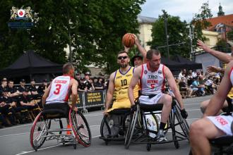 Курсанти та працівники ЛДУБЖД підтримали команду «Veterans - Basket Дніпро» на «Іграх Незламних» Курсанти та працівники ЛДУБЖД підтримали команду «Veterans - Basket Дніпро» на «Іграх Незламних»