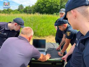 Курсанти спеціальностей «Комп’ютерні науки» та «Кібербезпека» пройшли навчальну практику в Центрі зв’язку та управління ДСНС України