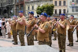 Курсанти ЛДУБЖД долучилися до відзначення Дня Української Державності Курсанти ЛДУБЖД долучилися до відзначення Дня Української Державності