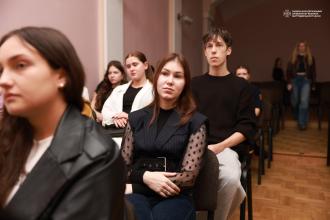 В Університеті відбулася зустріч з офіцером-психологом «Хартії» Тарасом Шумиляком