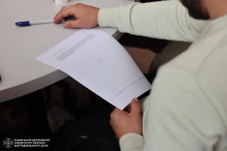 Сила зв’язку: у ЛДУБЖД відбулася зустріч із ветеранами, присвячена ментальному здоров’ю Сила зв’язку: у ЛДУБЖД відбулася зустріч із ветеранами, присвячена ментальному здоров’ю