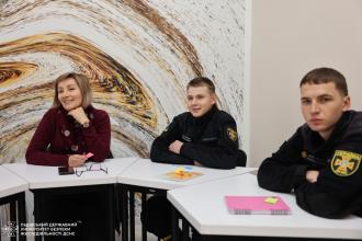 Англійська мова для авіаторів: спеціалізоване заняття для здобувачів та науково-педагогічних працівників ЛДУБЖД. Англійська мова для авіаторів: спеціалізоване заняття для здобувачів та науково-педагогічних працівників ЛДУБЖД.