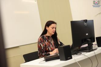 Успішне продовження курсів іноземних мов для вдосконалення знань та підвищення кваліфікації