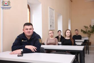 «Етика спілкування з ветеранами»: в ЛДУБЖД відбулась гостьова лекція для майбутніх практичних психологів