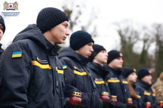 Львівський державний університет безпеки життєдіяльності вшанував памʼять героїв у День Збройних Сил України Львівський державний університет безпеки життєдіяльності вшанував памʼять героїв у День Збройних Сил України