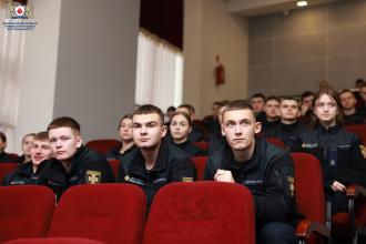 Курсантам ЛДУБЖД провели лекцію щодо дій під час радіаційної події на ЧАЕС Курсантам ЛДУБЖД провели лекцію щодо дій під час радіаційної події на ЧАЕС